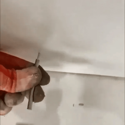 DoubleNail™ – Dubbelriktad spik för stabil och osynlig montering